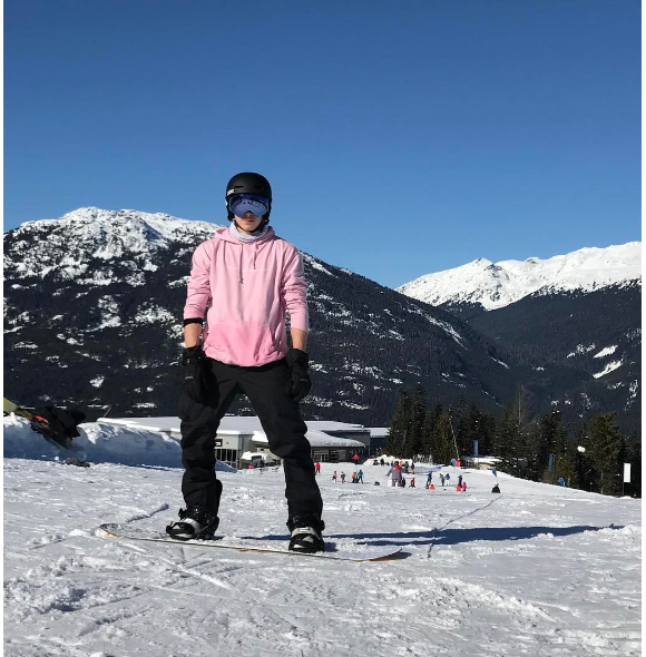 Brooklyn Beckham en vacances au ski, à la station Whistler, au Canada, février 2017.