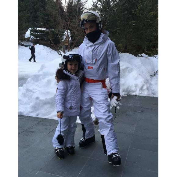 Victoria et Harper Beckham en vacances au ski, à la station Whistler, au Canada, février 2017.