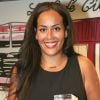 Amel Bent fête son 29ème anniversaire avec sa mère au salon du timbre de Paris au Parc Floral de Vincennes, où un timbre à son effigie a été dévoilé, le 21 juin 2014.