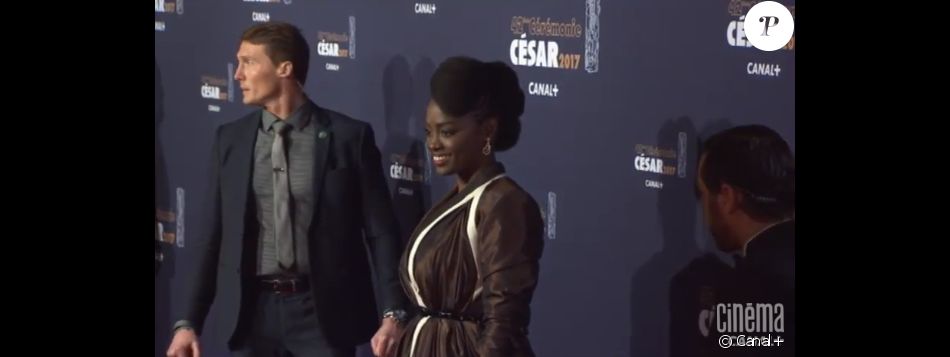 Aissa Maiga sur le tapis rouge des César du Cinéma 2017