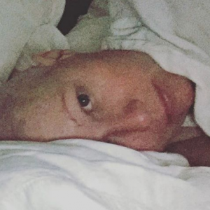 Shannen Dohert a fini son traitement contre le cancer. Elle attend désormais le résultat de ses examens - Photo publiée sur Instagram le 25 février 2017
