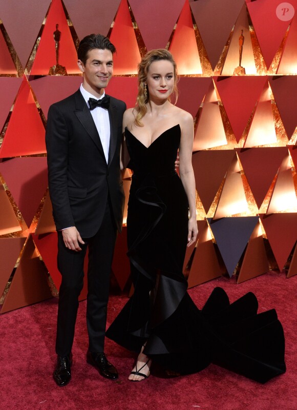 Brie Larson et Alex Greenwald sur le tapis rouge des Oscars le 26 février 2017