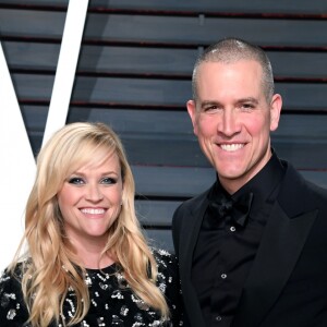 Reese Witherspoon et Jim Toth lors de la Vanity Fair Oscar Party à Beverly Hills, Los Angeles, le 26 février 2017.