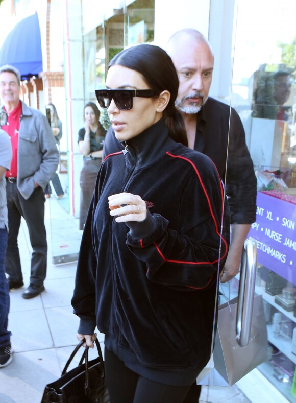 Kim Kardashian à la sortie d'un spa à Brentwood, le 28 février 2017