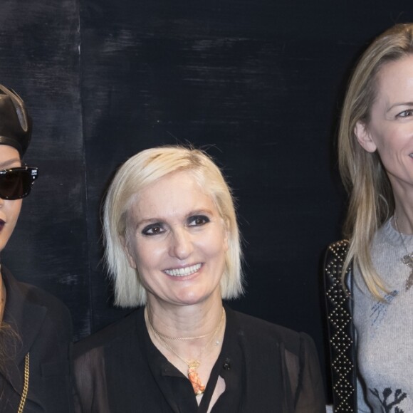 Rihanna, Maria Grazia Chiuri et Delphine Arnault au backstage du défilé de mode prêt-à-porter Automne-Hiver 2017-2018 "Christian Dior" à Paris le 3 mars 2017. © Olivier Borde / Bestimage