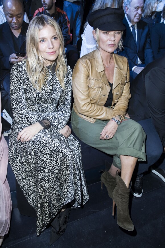 Sienna Miller et Kate Moss au Défilé de mode prêt-à-porter Automne-Hiver 2017-2018 "Christian Dior" à Paris le 3 mars 2017. © Olivier Borde / Bestimage