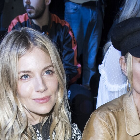 Sienna Miller et Kate Moss au Défilé de mode prêt-à-porter Automne-Hiver 2017-2018 "Christian Dior" à Paris le 3 mars 2017. © Olivier Borde / Bestimage