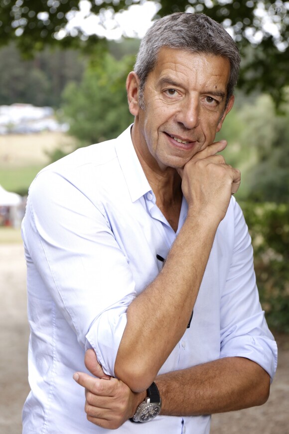 Michel Cymes - 21ème édition de la "Forêt des livres" à Chanceaux-prés-Loches, France, le 28 août 2016. © Cédric Perrin/Bestimage