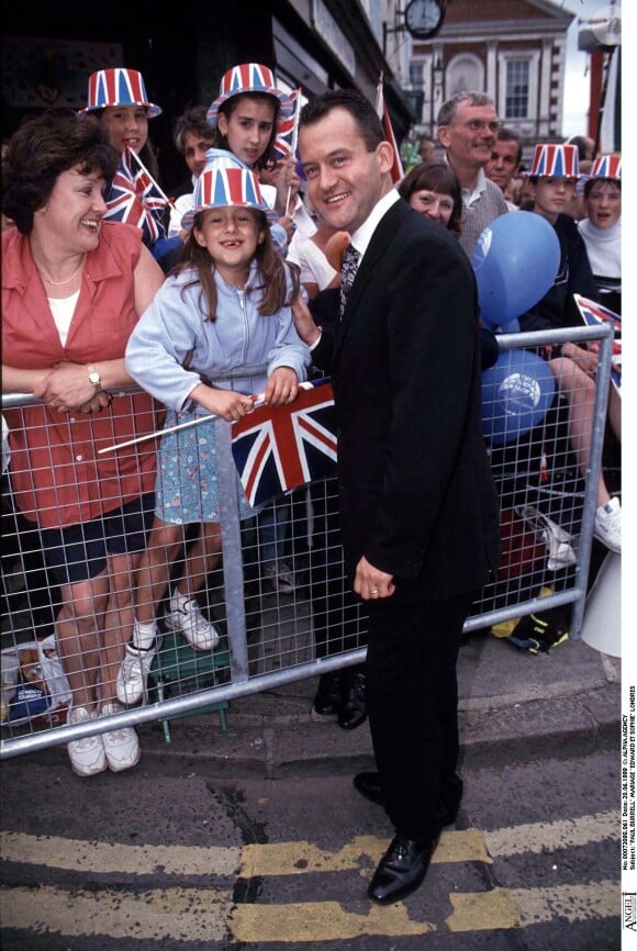 Paul Burrell, ex-majordome de la princesse Diana, lors du mariage du prince Edward et de Sophie Rhys-Jones en juin 1999 à Londres.