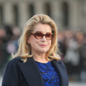 Catherine Deneuve au défilé de mode "Louis Vuitton", collection prêt-à-porter Automne-Hiver 2017-2018 au Louvre à Paris, le 7 Mars 2017.© CVS/Veeren/Bestimage