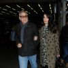 George Clooney et sa femme Amal (enceinte) arrivent à Londres par l'Eurostar le 26 février 2017.