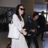 Angelina Jolie et ses enfants, Shiloh Jolie-Pitt, Maddox Jolie-Pitt, Pax Jolie-Pitt, Zahara Jolie-Pitt, Vivienne Jolie-Pitt et Knox Jolie-Pitt arrivent à l'aéroport LAX à Los Angeles, le 11 mars 2017.