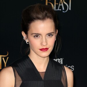 Emma Watson (robe Givenchy) à la première de 'Beauty And The Beast' (La Belle et la Bête) à Alice Tully Hall à New York, le 13 mars 2017 © Morgan Dessalles/Bestimage