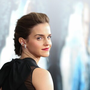 Emma Watson (robe Givenchy) à la première de 'Beauty And The Beast' (La Belle et la Bête) à Alice Tully Hall à New York, le 13 mars 2017 © Morgan Dessalles/Bestimage