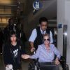 Laeticia Hallyday arrive, avec ses filles Jade et Joy et Sébastien Farran, à l'aéroport LAX de Los Angeles pour prendre un avion pour Paris. Le 11 mars 2017
