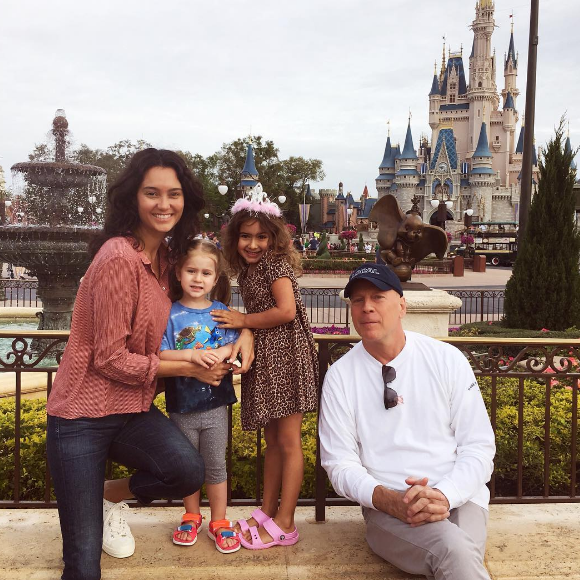 Emma Heming et Bruce Willis avec leurs filles Mabel Ray et Evelyn Penn.