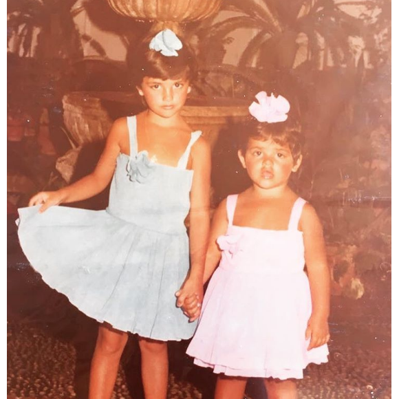 Penélope Cruz et sa petite soeur Monica Cruz.