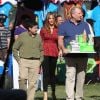 Sofia Vergara et Ed O'Neill sur le tournage de la serie "Modern Family" a Culver City, le 16 octobre 2013.