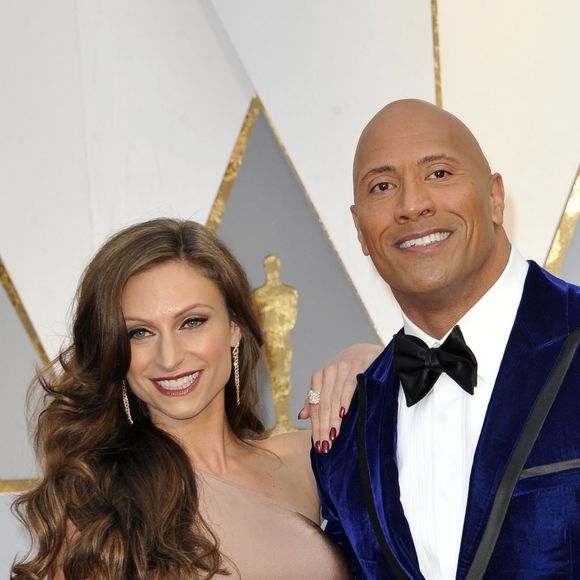 Dwayne Johnson et sa compage Lauren Hashian lors de la 89ème cérémonie des Oscars au Hollywood & Highland Center à Hollywood, le 26 février 2017. © Future-Image via ZUMA Press/Bestimage