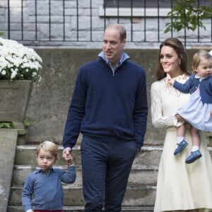 Le prince George de Cambridge en famille lors d'une fête pour enfants le 29 septembre 2016 à la Maison du Gouvernement à Victoria au Canada.