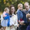 Le prince George de Cambridge en famille lors d'une fête pour enfants le 29 septembre 2016 à la Maison du Gouvernement à Victoria au Canada.
