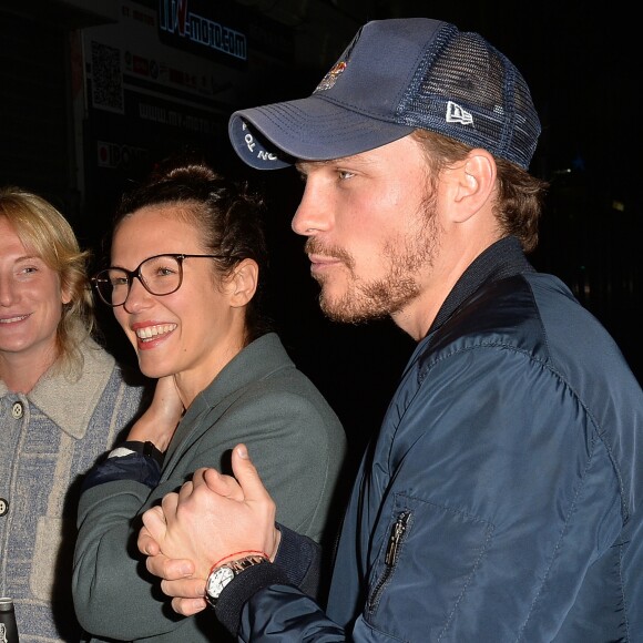 Exclusif - Lorie Pester et son compagnon Roby Schinasi - Soirée de lancement du restaurant "Hardy" le 18 octobre 2016. © Veeren/Bestimage