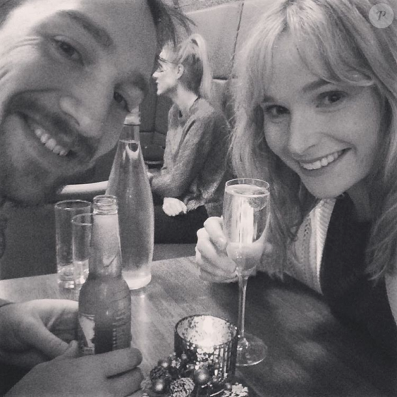 Ciara Horne lors d'un dîner avec son chéri à Cardiff, photo Instagram début 2017.