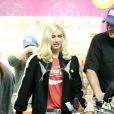 Gwen Stefani, son fils Apollo Rossdale et son compagnon Blake Shelton sont allés faire des courses au supermarché Whole Foods à Beverly Hills. Le 13 janvier 2017