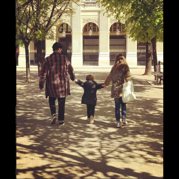 Daphné Bürki passe le dimanche en famille, avec son compagnon Günther Love, ses filles Hedda et Suzanne. Le 2 avril 2017.