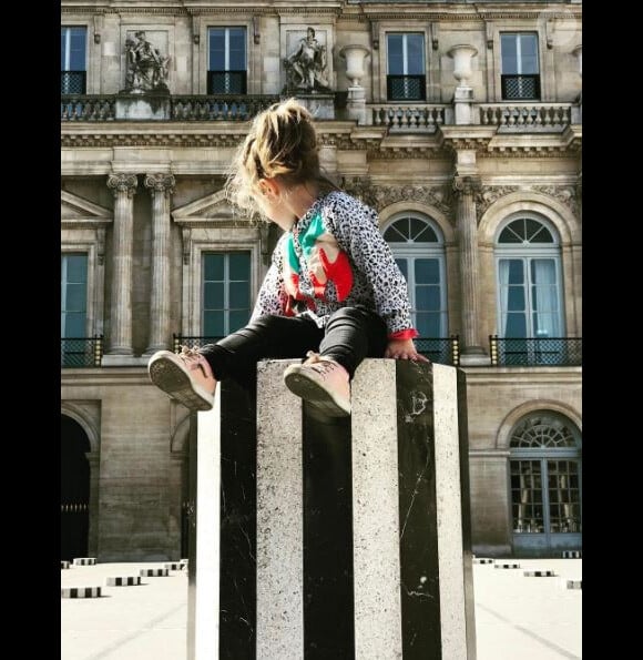 Daphné Bürki partage une rare photo de sa fille Suzanne sur Instagram le 2 avril 2017.