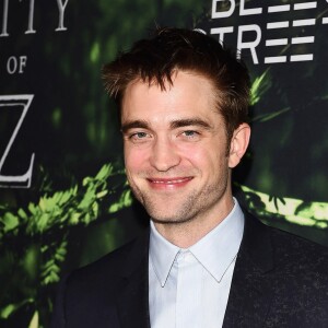 Robert Pattinson lors de la première de The Lost City of Z aux ArcLight Cinemas Hollywood, Los Angeles, le 5 avril 2017.