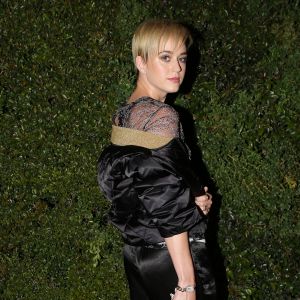 Katy Perry assiste au dîner de lancement de la collection de sac "Gabrielle" de Chanel au restaurant Giorgio Baldi. Santa Monica, le 6 avril 2017.