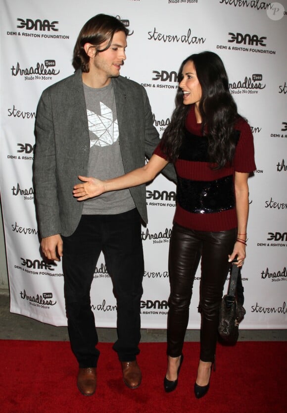 Ashton Kutcher et Demi Moore à la soirée "Real Men Don't Buy Girls" à New York en avril 2011