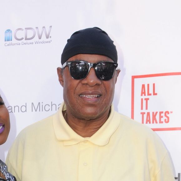 V Bozeman, Stevie Wonder à la 4ème soirée annuelle caritative de Kailand Obashi Hoop-Life à Los Angeles, le 28 août 2016