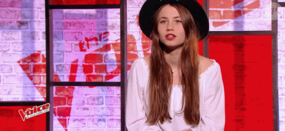 Claire dans "The Voice 6" le 15 avril 2017 sur TF1.
