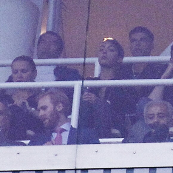Georgina Rodriguez assiste au match de football de la Ligue des champions, Real Madrid - Bayern Munich au stade Santiago Bernabeu à Madrid, le 18 avril 2017.