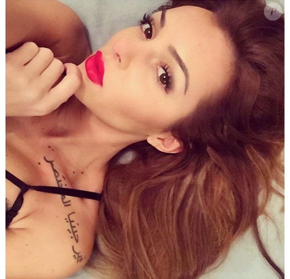 Fidji (Friends Trip) : Selfie sexy sur Instagram