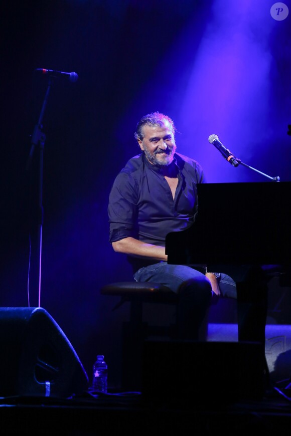 Daniel Lévi au concert "Toi mon frère" au Silo à Marseille en hommage aux victimes du Génocide Arménien et de la Shoah le 24 mai 2016.