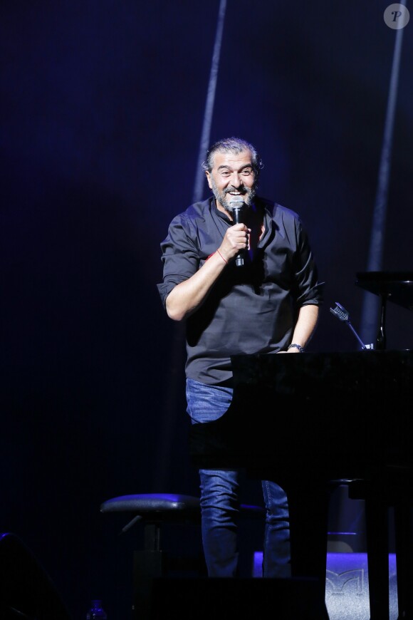 Daniel Lévi au concert "Toi mon frère" au Silo à Marseille en hommage aux victimes du Génocide Arménien et de la Shoah le 24 mai 2016