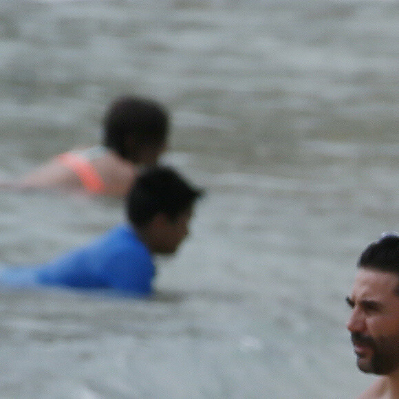 Exclusif - Eva Longoria et son mari à Hawaii. Le 18 avril 2017