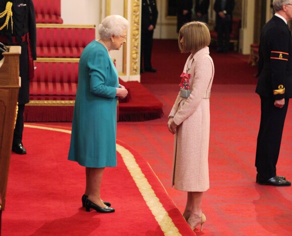 Dame Anna Wintour is made a Dame Commander of the British Empire by Queen Elizabeth II, during an Investiture ceremony at Buckingham Palace, London, UK on May 5, 2017. Photo by Yui Mok/PA Wire/ABACAPRESS.COM05/05/2017 - London