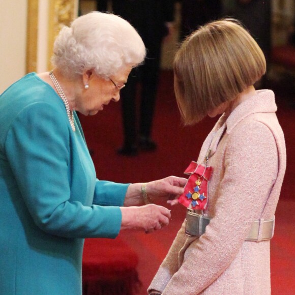 Dame Anna Wintour is made a Dame Commander of the British Empire by Queen Elizabeth II, during an Investiture ceremony at Buckingham Palace, London, UK on May 5, 2017. Photo by Yui Mok/PA Wire/ABACAPRESS.COM05/05/2017 - London