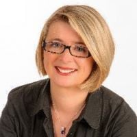 Corinne Erhel : Mort de la députée en plein meeting pro-Macron, un choc...
