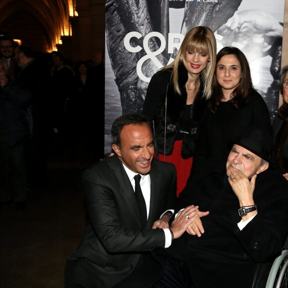 Nikos Aliagas avec sa soeur Maria et ses parents Andreas et Harula - Inauguration de l'exposition photographique de Nikos Aliagas intitulée "Corps et âmes" à la Conciergerie à Paris le 23 Mars 2016. © Dominique Jacovides / Bestimage