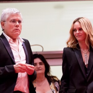 Vanessa Paradis accompagnée d'André-Paul Ricci et de sa meilleure amie sortant de la projection du film "La Danseuse" lors du 69e Festival International du Film de Cannes, le 13 mai 2016, film dans lequel sa fille Lily-Rose Depp interprète un rôle. © Jacovides- Borde-Moreau/Bestimage