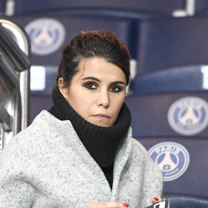 Karine Ferri encourage son compagnon Yoann Gourcuff lors du match Psg-Rennes au Parc des Princes à Paris le 6 novembre 2016. © Pierre Perusseau/Bestimage