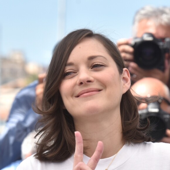 Marion Cotillard au photocall du film "Les Fantômes d'Ismaël" lors du 70e Festival International du Film de Cannes, le 17 mai 2017. © Giancarlo Gorassini/Bestimage