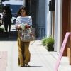 Vanessa Hudgens quitte le salon de coiffure Nine Zero One à West Hollywood. Los Angeles, le 16 mai 2017.