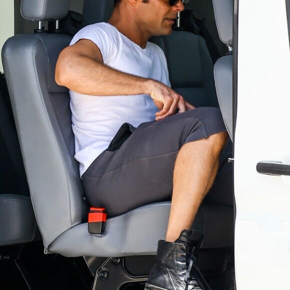 Ricky Martin sur le tournage de Versace : American Crime Story à Miami, le 17 mai 2017