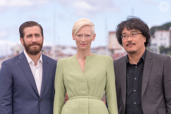 Jake Gyllenhaal, Tilda Swinton et Hee-Bong Byun - Photocall du fim "Okja" lors du 70e Festival International du Film de Cannes, France, le 19 mai 2017. © Borde-Jacovides-Moreau/Bestimage